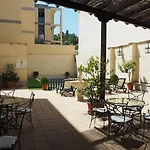 Ele Puente De Szálloda 4*