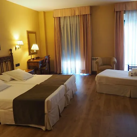 Hotel Ele Puente De