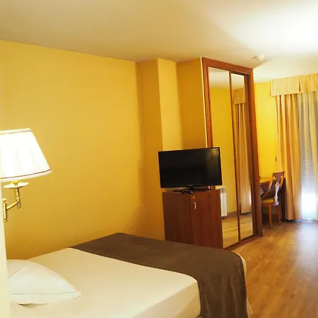 Hotel Ele Puente De Salamanca