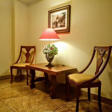 Hotel Ele Puente De