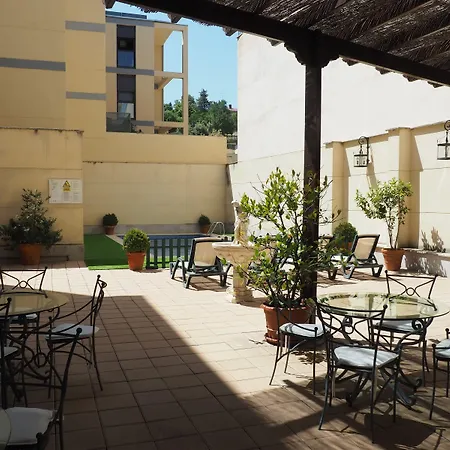 Ele Puente De Hotel 4*