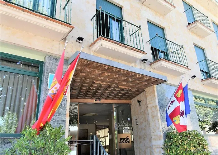 Ele Puente De 호텔 4*