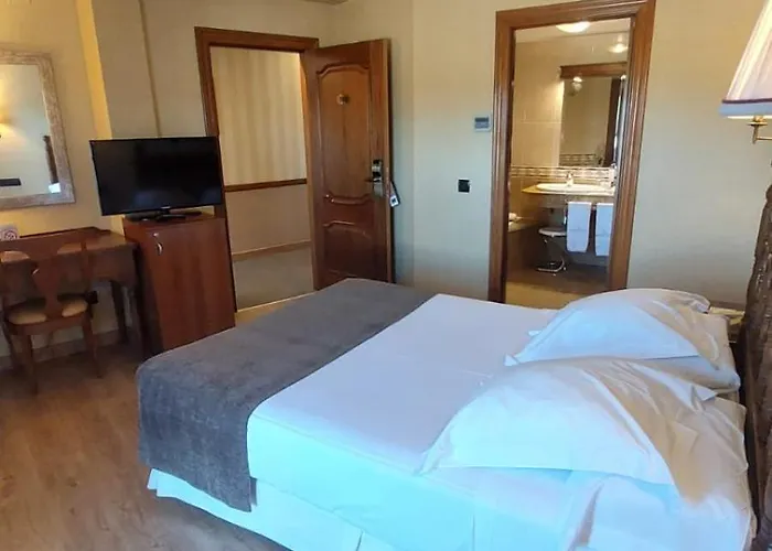 Ele Puente De ホテル 4*